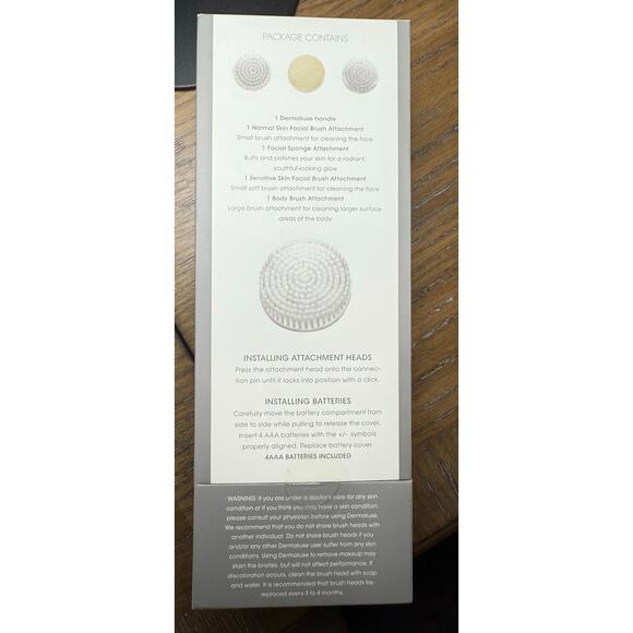 DermaLuxe Advanced cleansing system 2 speeds 4 cleansing heads NEW - Picture 5 of 5